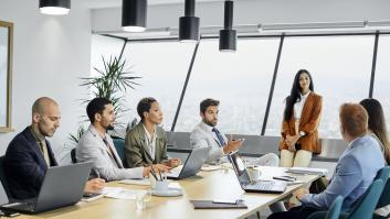 Cómo han cambiado los salarios en España en 20 años: más euros, pero no siempre más poder adquisitivo, y el papel clave de la mujer en el mercado laboral