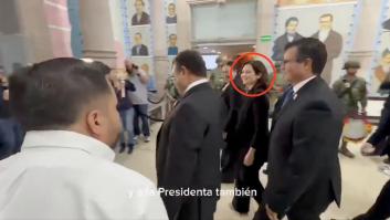 La reacción de Ayuso cuando se le acercan y le dicen a la cara "a México se le respeta" no deja de compartirse
