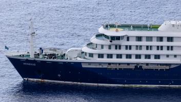 Cómo será la evacuación de riesgo del crucero Hondius en cuatro pasos: de falúas y 'guaguas burbuja' a una cuarentena de 42 días