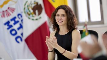 Ayuso sólo hace público el gasto de la sala de autoridades de Barajas de su polémico viaje de diez días a México