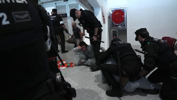 El consejero de Seguridad vasco pide disculpas por los momentos de tensión en el aeropuerto de Bilbao tras llegada de la flotilla