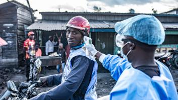 El mayor problema de la OMS para contener el brote de ébola en el Congo es la desinformación: "Hay mucha desconfianza"