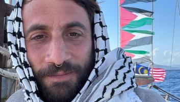 Entrevista con Javier Aparicio, activista de la flotilla: "Hay más de 35 compañeras con fracturas, se produjeron abusos sexuales y violaciones con objetos punzantes"