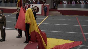 Al actor Joaquín Kremel le bastan tres palabras y una imagen para reaccionar a la caída de la bandera de España