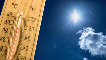 La solución de bajo coste contra el calor extremo: pintar los tejados de blanco baja la temperatura de las casas 3 o 4 grados