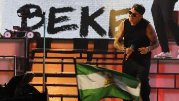 Bad Bunny tiene su 'Casita', pero Alejandro Sanz triunfa en las redes tras montar una 'Caseta' en el concierto de Sevilla