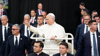 Una analista del Vaticano alucina con lo que pasa en las gradas del Bernabéu cuando el papa habla de "marcar un gol"