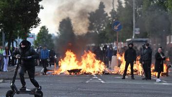 Razzia ultra en Belfast: los ataques de odio a migrantes se disparan tras un intento de asesinato