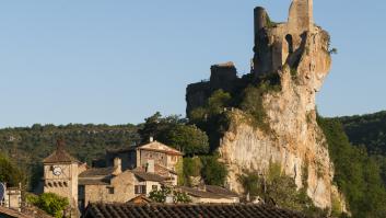 Un sueño de infancia hecho realidad: compra un castillo medieval en ruinas y lo restaura piedra a piedra con un plan a veinte años