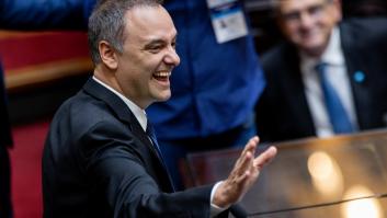 Sí, la excusa del jefe de gabinete de Milei para justificar gastos parece un episodio de 'The Big Bang Theory'