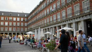 Una pareja argentina explica por qué eligió España frente a países más ricos: "Vivir bien no significa ganar más dinero"