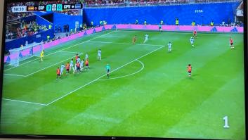 Hay a quien le chirría (y no poco) lo que se ve en esta imagen de TVE durante el España-Cabo Verde