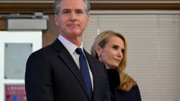 Newsom, el mayor rival demócrata del trumpismo, denuncia que la Casa Blanca le investiga a él y su esposa