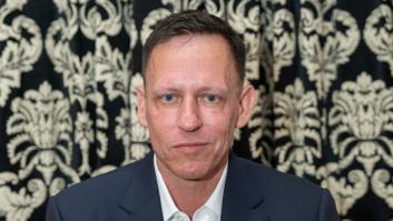 Una hacker revela varios nombres vinculados a Dialog, el club Bilderberg del amigo de Trump, Peter Thiel