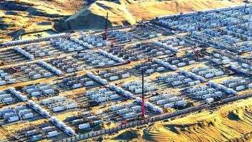China está construyendo un muro solar de 400 kilómetros de longitud en el desierto que servirá para reverdecer el país