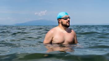 Está prohibido en España, pero muchos lo siguen haciendo: quien lo haga en la playa puede ser multado con hasta 1.500 euros