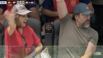 Las cámaras captan a Javier Bardem y Penélope Cruz en el España-Austria: un detalle del actor ya es noticia en España