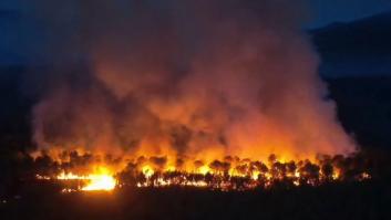 El incendio de Aiguamúrcia (Tarragona) obliga a desalojar cuatro urbanizaciones y al envío del ES-Alert