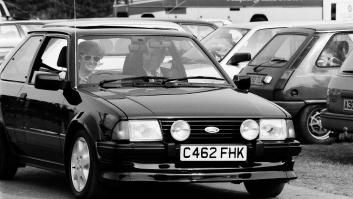 Por qué el Ford Escort de la princesa Diana de Gales tenía dos espejos y un secreto en la guantera