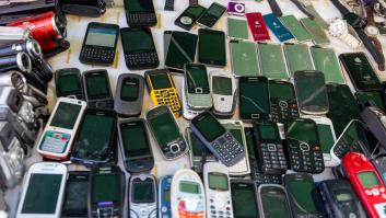 Luca, coleccionista de teléfonos móviles antiguos: "Tengo 5.000, todos con botones. El más valioso es un Olivetti"
