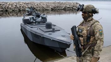 "Una nueva era de guerra": un dron marítimo ucraniano se alía por primera vez con un robot terrestre