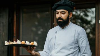 Indignación por cómo un catering amenaza a un trabajador: "¿Te parece normal esa forma de hablar?"