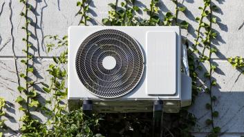 Ni beberla ni regar las plantas (comestibles): lo que sí se puede hacer con el agua que gotea del aire acondicionado