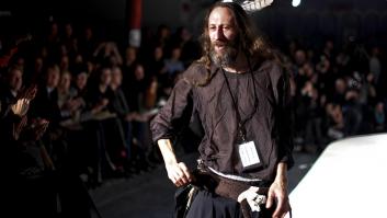 Miguel Adrover, el diseñador que cobró 40.000 euros al mes: "Estoy en una situación muy precaria, ahora vivo con 800 euros al mes, pero soy el dueño absoluto de mi tiempo"