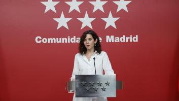 Ayuso echa balones fuera y dirige las preguntas sobre el ático a su consejero de Presidencia: "Es quien tiene la información"