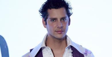 El director Eduardo Casanova en el estreno de 'Silencio'