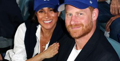 El príncipe Harry y Meghan Markle en un partido de béisbol entre los Toronto Blue Jays y Los Angeles Dodgers