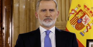 El rey Felipe VI en su mensaje de Navidad 2024 en el Salón de Columnas del Palacio Real