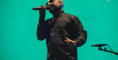 El reguetonero Arcángel en su concierto en el Movistar Arena.
