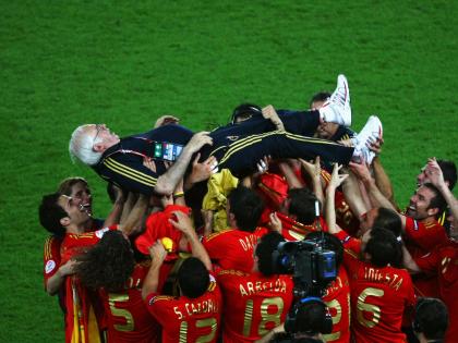 Luis Aragonés, el sabio de Hortaleza, tras ganar la Eurocopa de 2008.