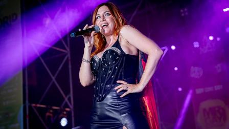 Leire Martínez en un concierto durante el Orgullo 2025 el pasado mes de julio.