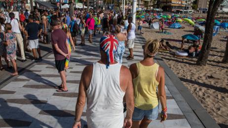 En Reino Unido dicen que los turistas británicos ya se sienten incómodos en España y los animan a ir a este pequeño país mediterráneo