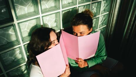 Si sabes lo que es un 'doppelganger', cuidado con el 'choppelganger': el nuevo término viral que en realidad es un insulto de la generación Z