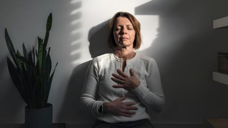 Ramiro Calle, experto en yoga y estoico moderno: "Los ascetas de antes dormían dos horas y se enterraban vivos para fortalecerse, y nosotros nos venimos abajo por una mala noche"