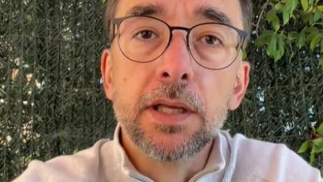 Álvaro García-Sesma, cirujano de trasplantes del 12 de Octubre: "Los mismos médicos capaces de hacer 10 trasplantes en un día tendremos que hacer huelga para reivindicar unas condiciones laborales más justas"