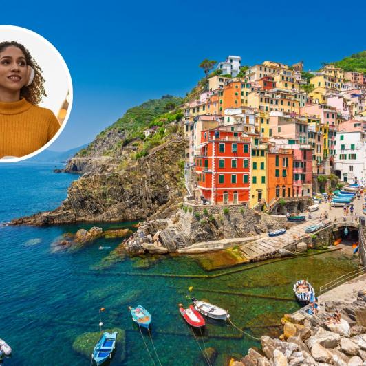 Cinque Terre, Vernazza y una mujer con auriculares