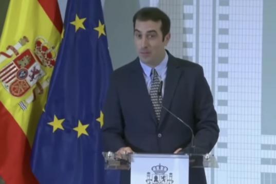 Carlos Cuerpo, tras su toma de posesión como ministro de Economía, con la corbata para ocasiones especiales.