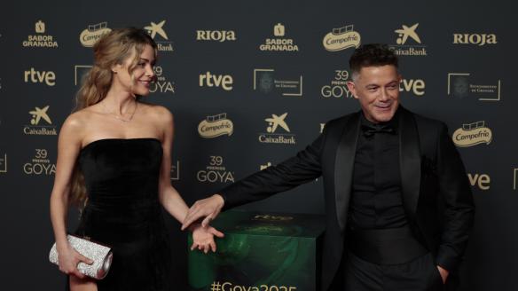 Alejandro Sanz y Candela Marquez.