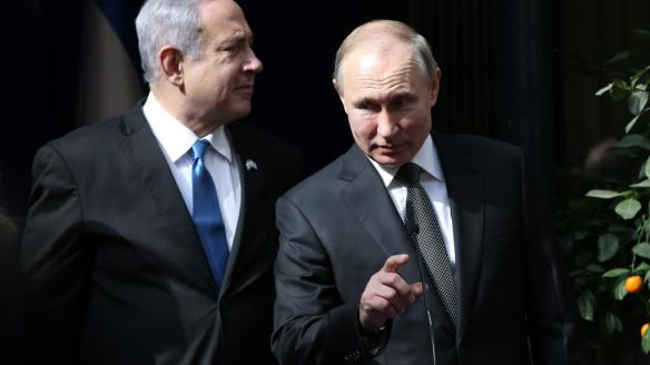 Putin conversa con Netanyahu en un encuentro hace años