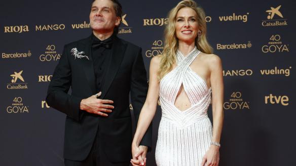 Salva Reina y Kira Miró en los Goya 2026.