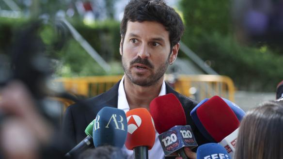 Guillermo Bárcenas, a la salida de la Audiencia Nacional tras testificar en el juicio por la operación Kitchen