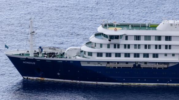 Crucero afectado por el brote de hantavirus