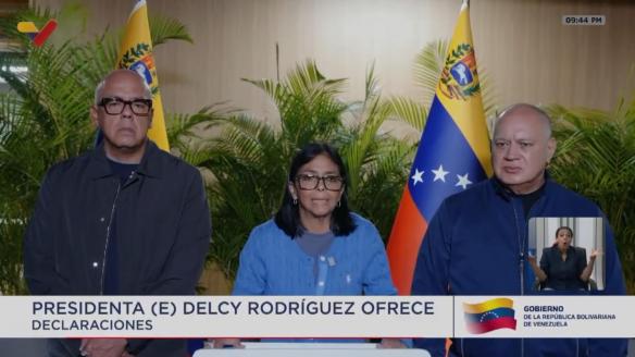 La presidenta de Venezuela, Delcy Rodríguez; el presidente de la Asamblea, Jorge Rodríguez, el ministro de Interior, Diosdado Cabello, comparecen el 24 de junio de 2026 tras los terremotos.