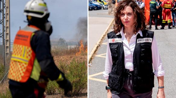 Montaje con un bombero trabajando en las labores de extinción de los incendios de Madrid y la presidenta de la región, Isabel Díaz Ayuso, en su visita al puesto de mando.