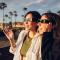 Amigas durante un eclipse