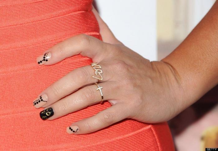 Decoración de uñas: lo último, las banderas patrióticas estilo Jubileo